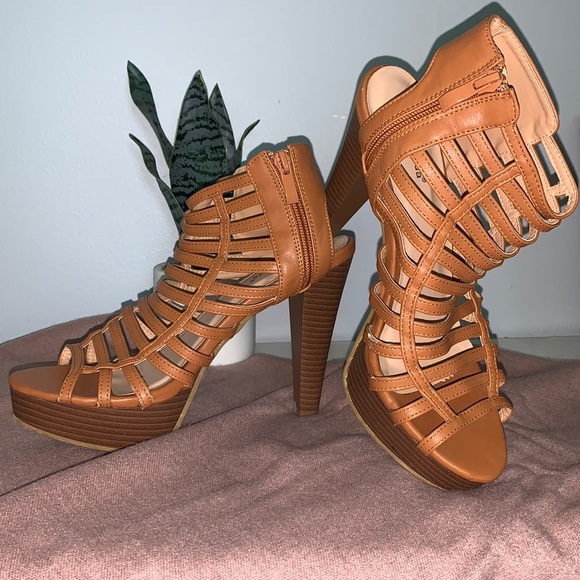Top Moda faux Leather Heels - Picture 1 of 3